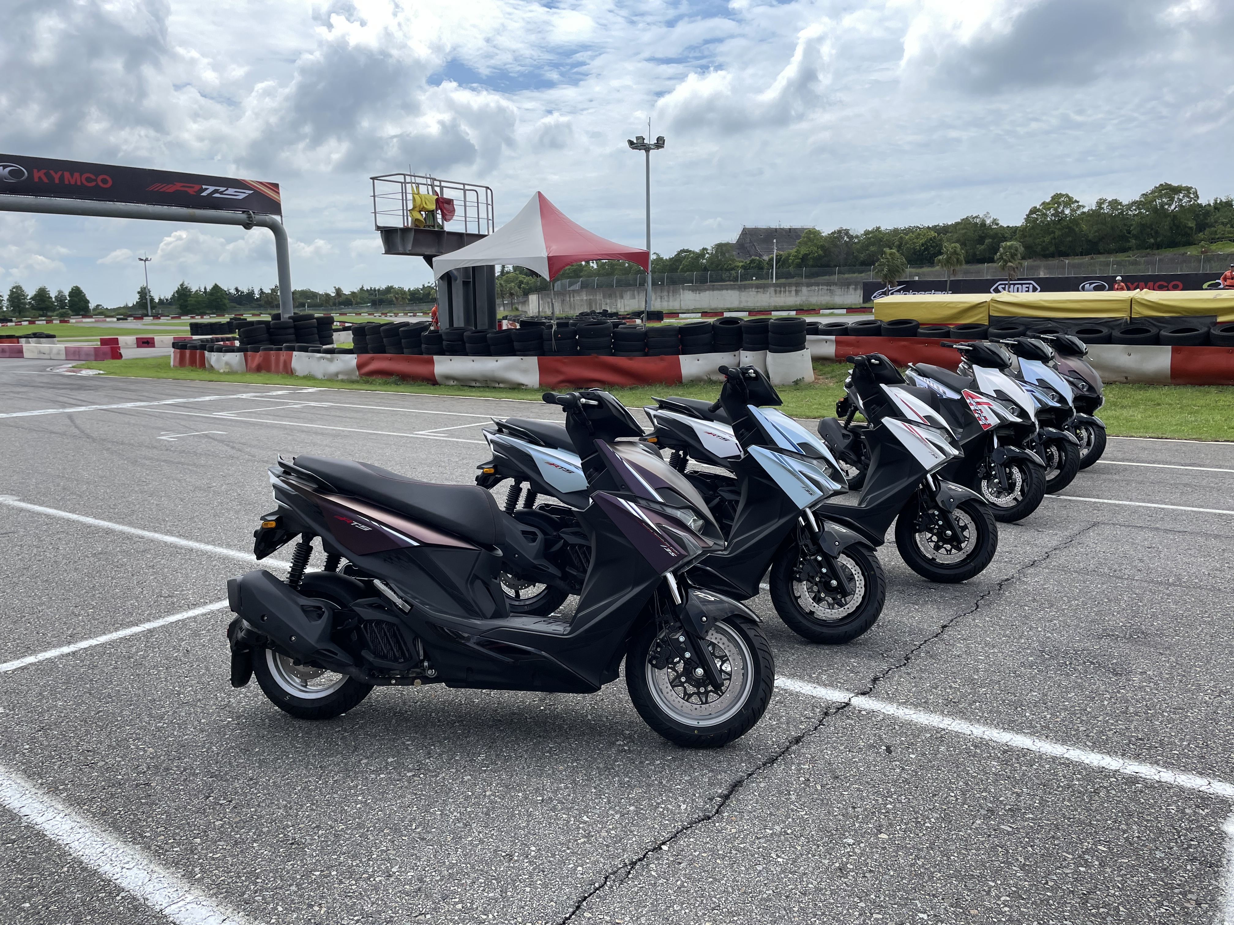【浮浪新聞】入手十萬有找！KYMCO RTS 125/135/165三劍齊發最強白牌新定義 – Car 浮浪